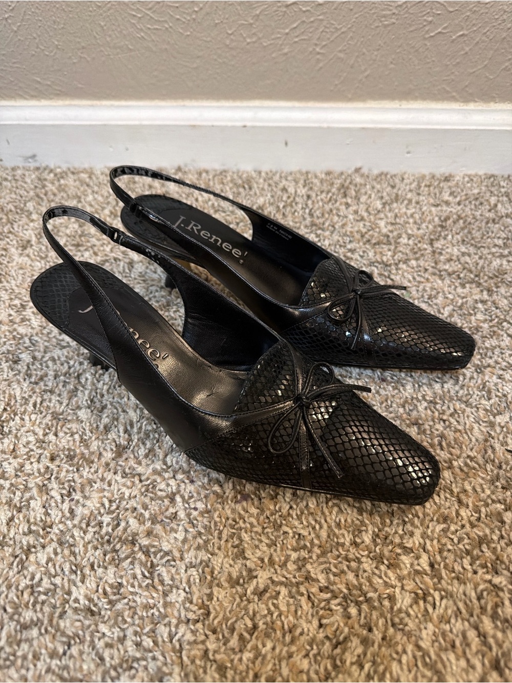 J.Renee Black Textured Slingback Pointed Pumps with Bow